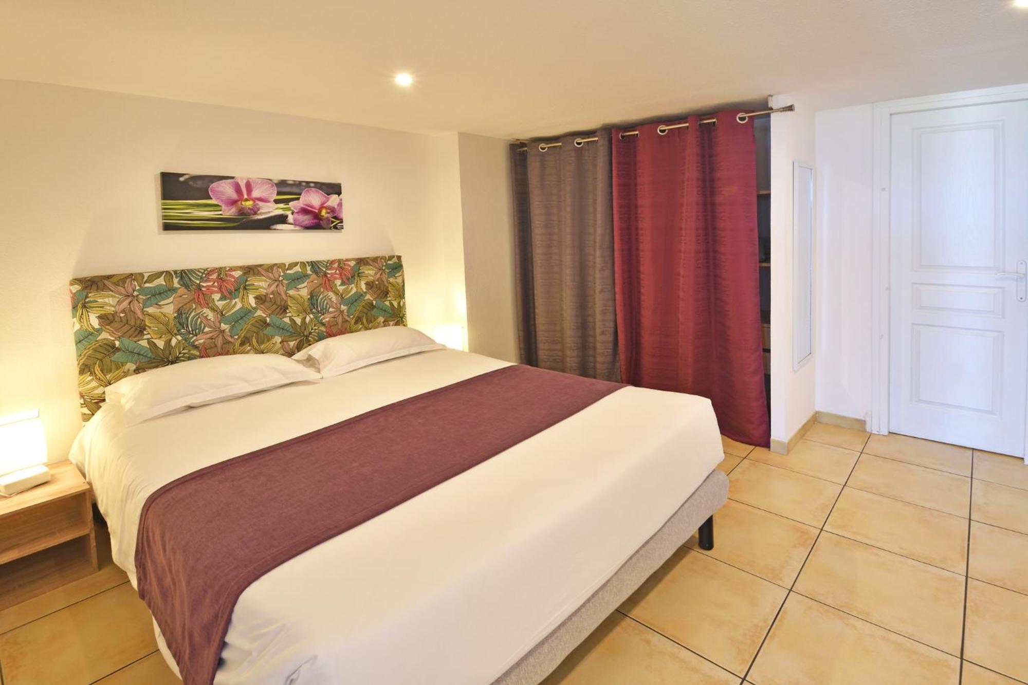 Calvi Appart Hotel ภายนอก รูปภาพ